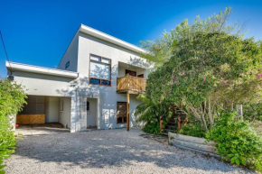 Sea View Timber Escape